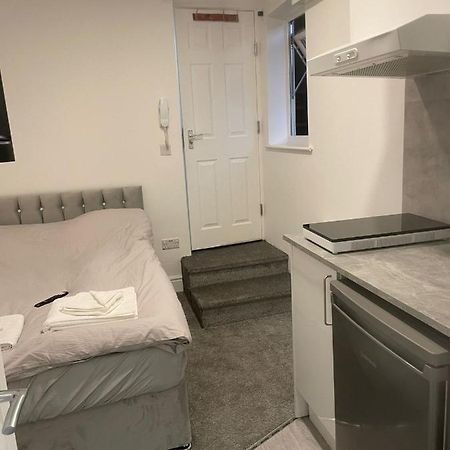 Apartmán Luton Short Term Lets - Cardiff Road Exteriér fotografie