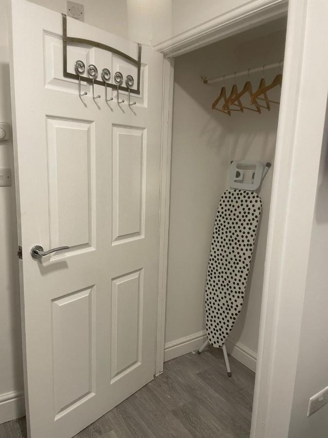 Apartmán Luton Short Term Lets - Cardiff Road Exteriér fotografie