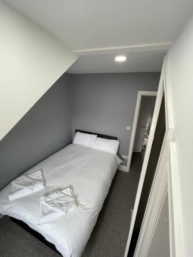 Apartmán Luton Short Term Lets - Cardiff Road Exteriér fotografie