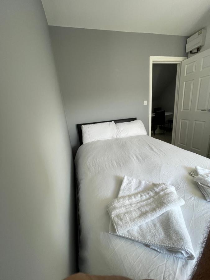 Apartmán Luton Short Term Lets - Cardiff Road Exteriér fotografie