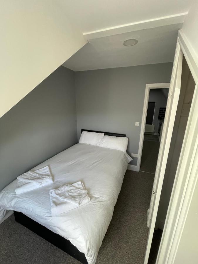 Apartmán Luton Short Term Lets - Cardiff Road Exteriér fotografie